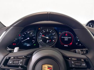 2024 Porsche 911 — photo 15 view