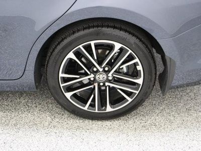 2026 Toyota Camry FWD - Photo 10