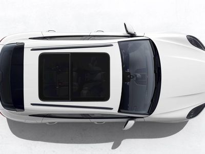 2026 Porsche Macan — detail view