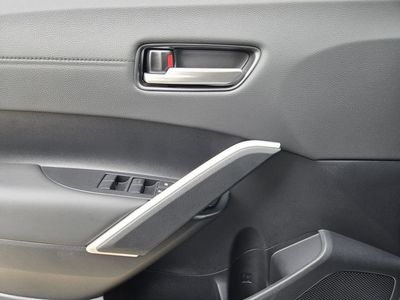 2026 Toyota Corolla Cross - Photo 14