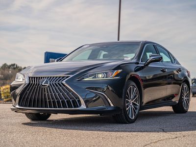 2023 Lexus ES — side profile view