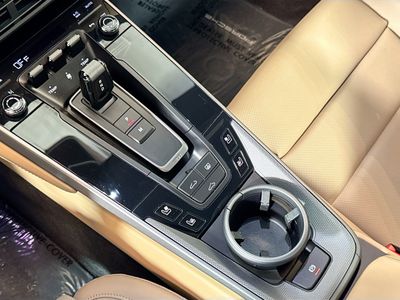 2024 Porsche 911 — photo 19 view