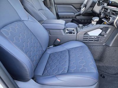 2026 Toyota 4Runner i-FORCE MAX - Photo 9