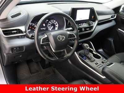 2025 Toyota Highlander AWD - Photo 13