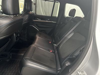 2023 Jeep Grand Cherokee - Photo 19