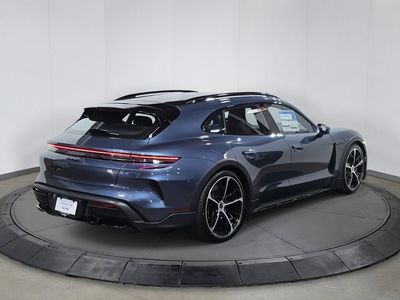 2025 Porsche Taycan Cross Turismo — photo 7 view