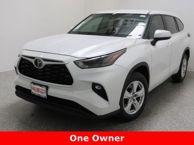 2024 Toyota Highlander FWD - Photo 2