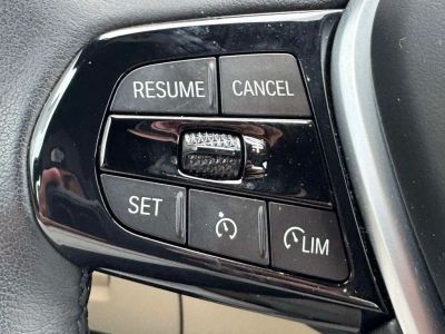 2023 BMW 5 Series — photo 17 view