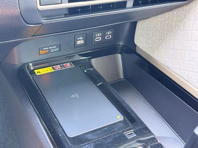 2025 Toyota Camry XLE - Photo 34
