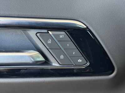 2026 Chevrolet Suburban LT - Photo 27