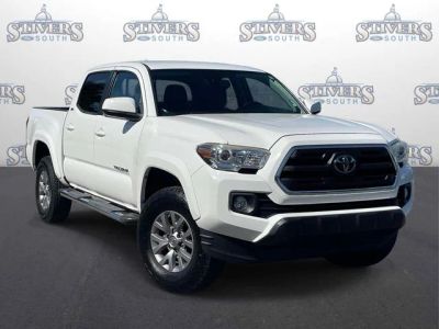 2019 Toyota Tacoma - Photo 1