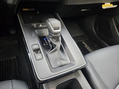 2026 Toyota Corolla Cross - Photo 13