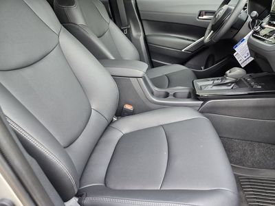 2026 Toyota Corolla Cross - Photo 9