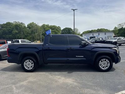 2022 Toyota Tundra - Photo 8