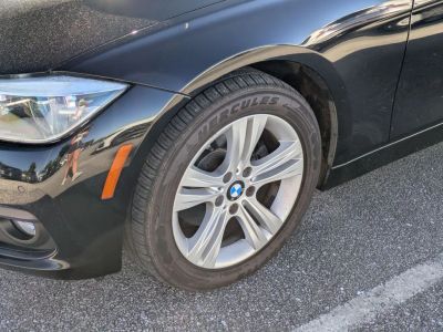 2017 BMW 3 Series - Photo 5