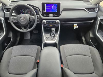2024 Toyota RAV4 Hybrid - Photo 18