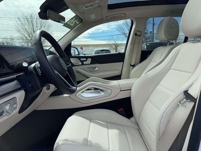 2026 Mercedes-Benz GLE — interior view