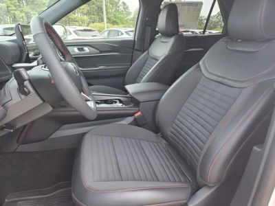 2026 Ford Explorer — photo 32 view