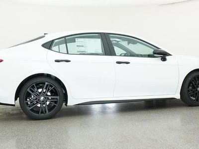 2026 Toyota Camry - Photo 19