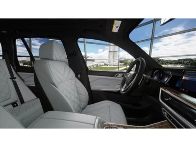 2026 BMW X5 — photo 9 view