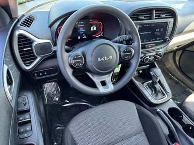 2024 Kia Soul LX — photo 21 view