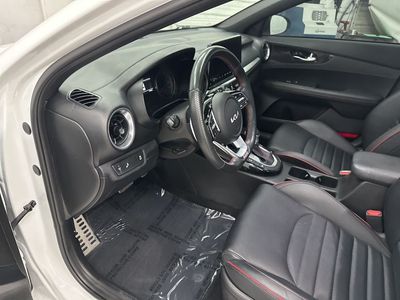 2023 Kia Forte - Photo 9