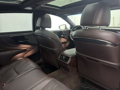 2018 Lexus LS - Photo 25