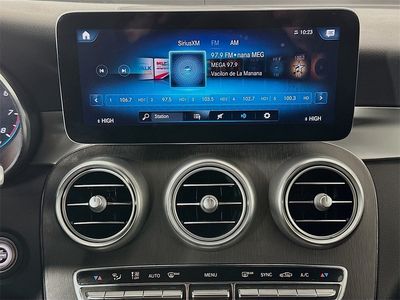 2022 Mercedes-Benz GLC — photo 13 view