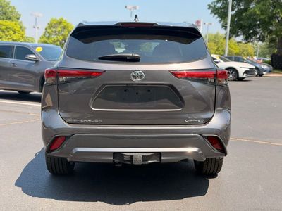 2023 Toyota Highlander Limited - Photo 13
