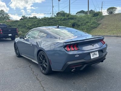 2026 Ford Mustang - Photo 5