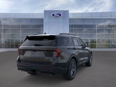 2026 Ford Explorer — photo 8 view