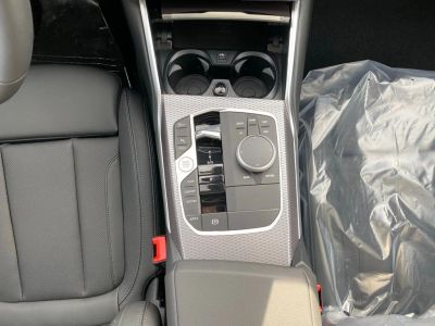 2026 BMW 3 Series — photo 10 view