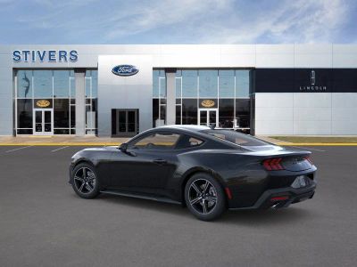 2025 Ford Mustang - Photo 5