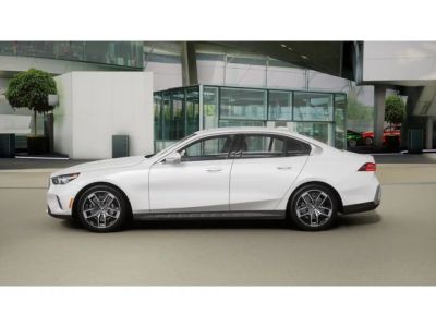 2027 BMW 5 Series - Photo 4