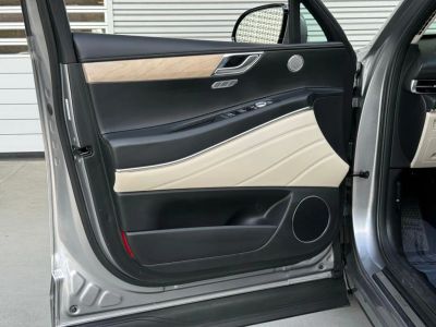 2023 Genesis GV80 — photo 21 view