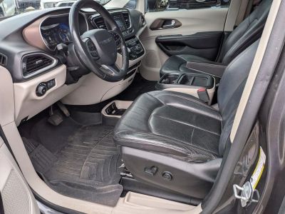 2018 Chrysler Pacifica - Photo 12