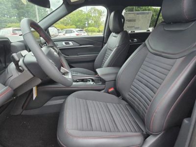 2026 Ford Explorer — photo 32 view