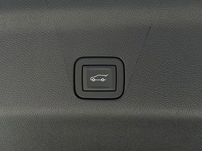 2026 Chevrolet Suburban LT - Photo 17