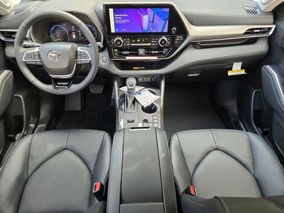 2026 Toyota Highlander Hybrid - Photo 19