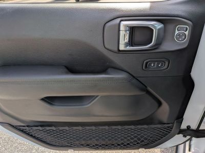 2021 Jeep Wrangler - Photo 25
