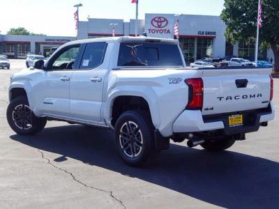 2026 Toyota Tacoma i-FORCE MAX - Photo 11