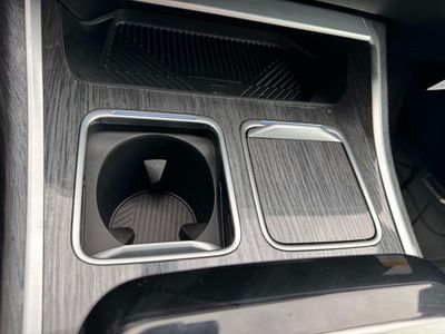 2025 BMW 7 Series - Photo 14