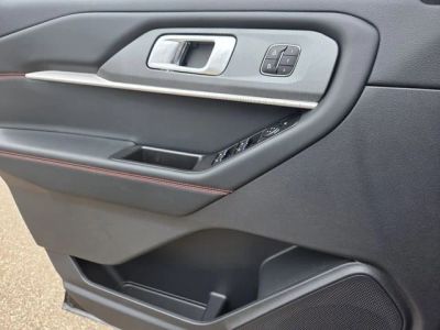 2026 Ford Explorer — photo 13 view