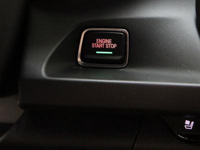 2023 Chevrolet Camaro RWD - Photo 19