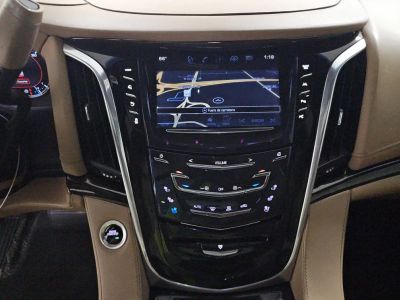 2018 Cadillac Escalade - Photo 10