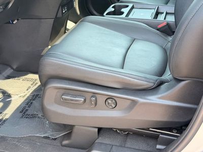 2025 Honda Odyssey EX-L - Photo 28