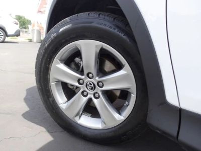2015 Toyota RAV4 - Photo 12
