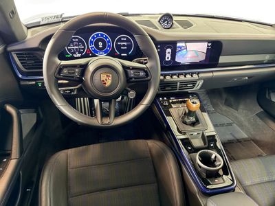 2025 Porsche 911 — photo 20 view