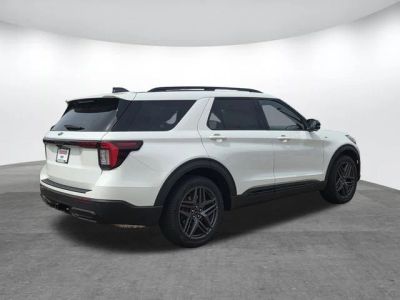 2026 Ford Explorer — photo 24 view