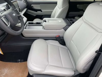 2026 Ford Expedition - Photo 12